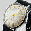 Load image into Gallery viewer, SEIKO Laurel J13013 17 jewels manual winding 31.3mm