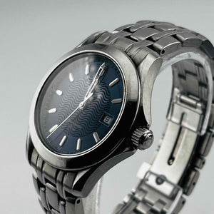 OMEGA Seamaster Quartz 120M The dial color is navy blue. 35.6mm