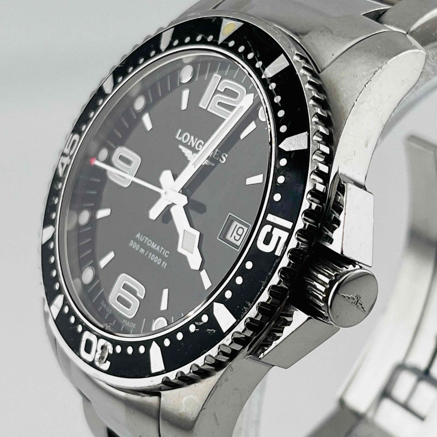 LONGINES HydroConquest L3.642.4 automatic Black dial, bezel scratched, 40.7mm