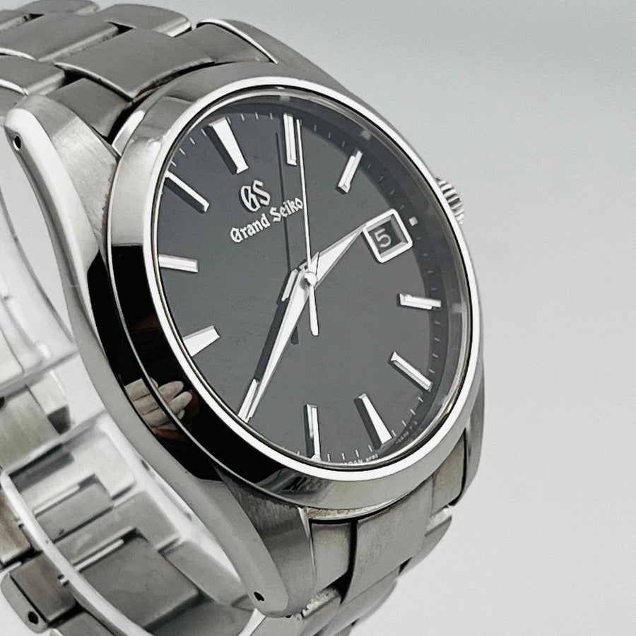 GRAND SEIKO 9F82-0AF0 SBGV223 Quartz Black dial 31.4mm