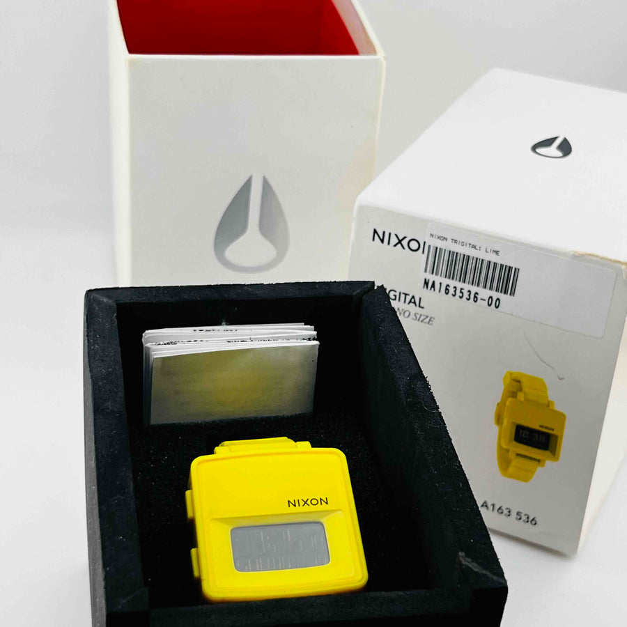 NIXON TRIGITAL A163-1536 LIME PLASTIC BRACELET Yellow watch 34.5mm