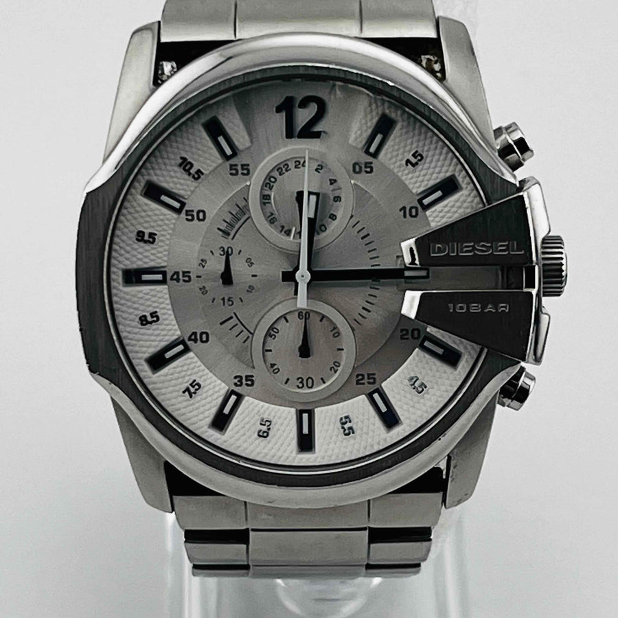 DIESEL DZ-4181 Quartz analog white silver windshield slightly scratched 45.0mm　