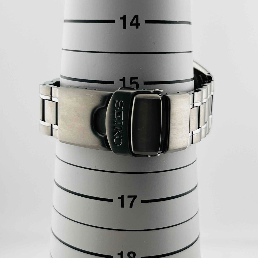 SEIKO Prospex V147-0Ag0 Solar Divers 200M titanium 38.2mm