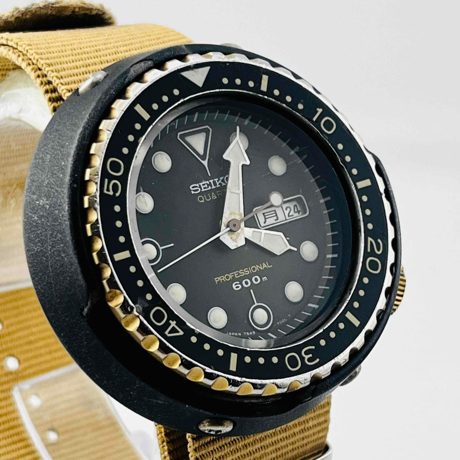 SEIKO 7549-7000 Professional Diver 600m Day Date Quartz Men's watch 41.1mm