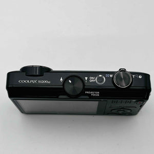 NIKON COOLPIX NIKKOR 5X WIDE OPTICAL ZOOM 50-25.0mm 1;3.9-5.8 VR With battery