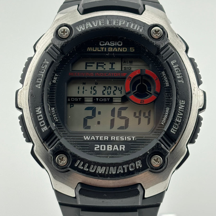 CASIO Wave Ceptor WV-M200 Solar The light won't turn on Water resistant to 20 ATM 45.4