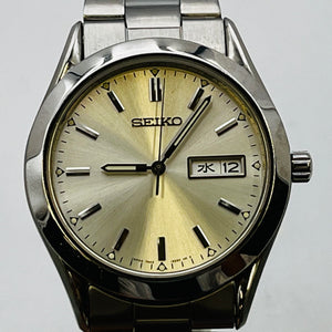 Seiko Spirit 7N43-9080 day-date quartz men's Wristwatch 36.0mm