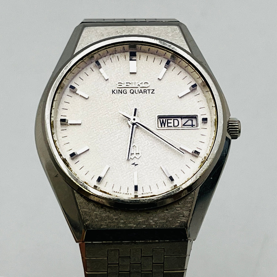 SEIKO KING QUARTZ 0852-8025 white dial day date 32.1mm