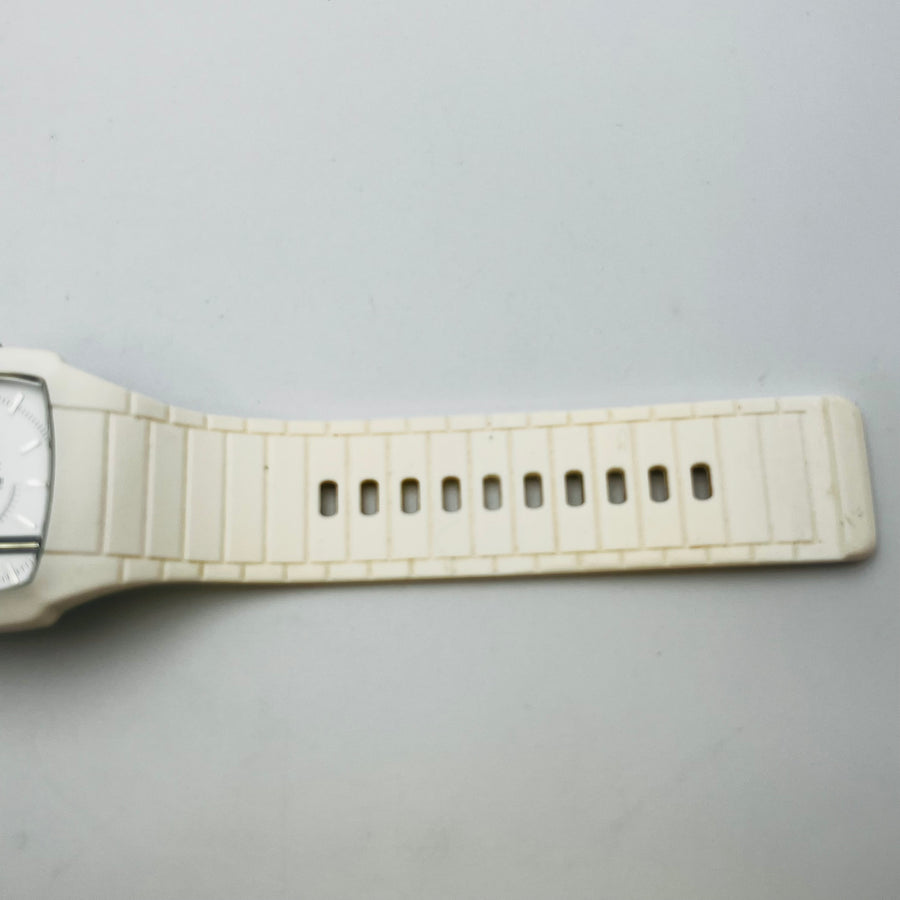 DIESEL DZ-1321 White Silicon Belt Quartz Unisex Watch 44.6mm