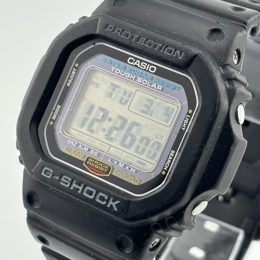 CASIO G-SHOCK G-5600UE Tough Solar Windshield damaged World Time 43.9mm