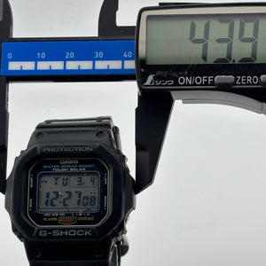 CASIO G-SHOCK G-5600UE Tough Solar Windshield damaged World Time 43.9mm