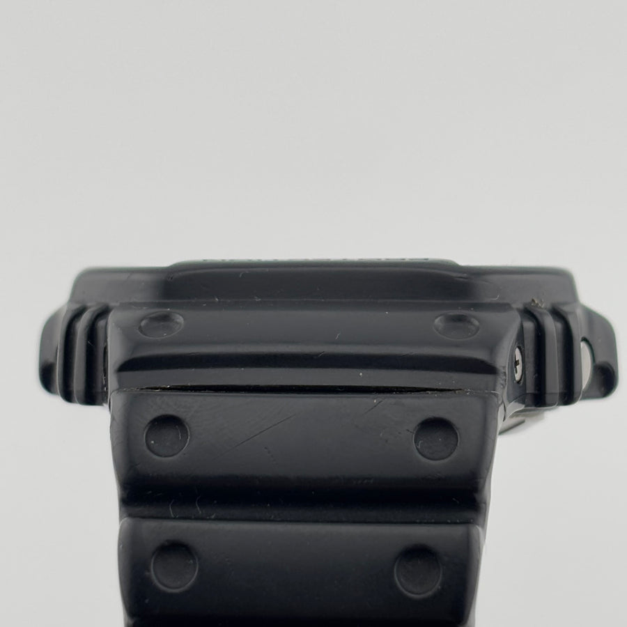 CASIO G-SHOCK GW-M5610 Tough Solar Belt has scratches Water resistant to 20 ATM 44.5mm