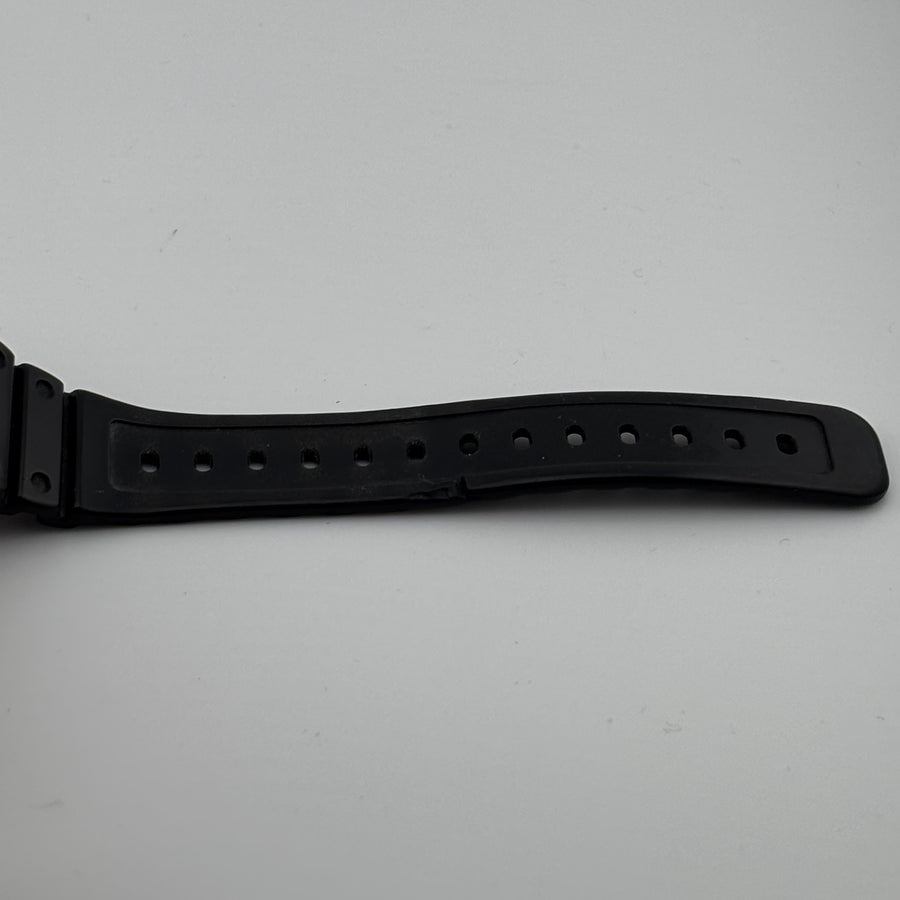 CASIO G-SHOCK GW-M5610 Tough Solar Belt has scratches Water resistant to 20 ATM 44.5mm