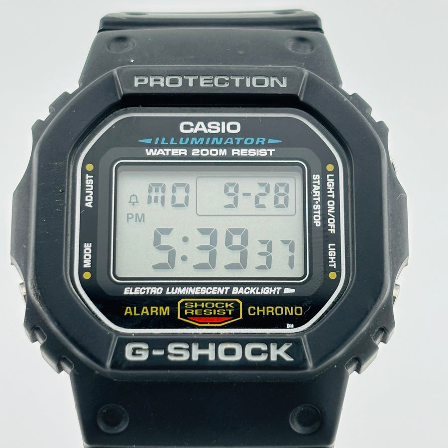 CASIO G-SHOCK DW-5600E Quartz Sports Water resistant to 20 ATM Long-selling 43.4mm