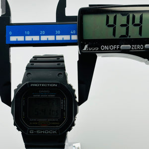 CASIO G-SHOCK DW-5600E Quartz Sports Water resistant to 20 ATM Long-selling 43.4mm