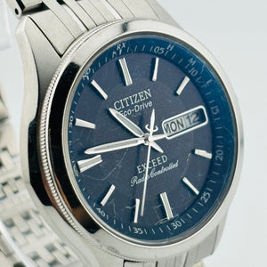 CITIZEN Eco Drive EXCEED H100-T010164 Solar Windshield has scratches 37.0mm