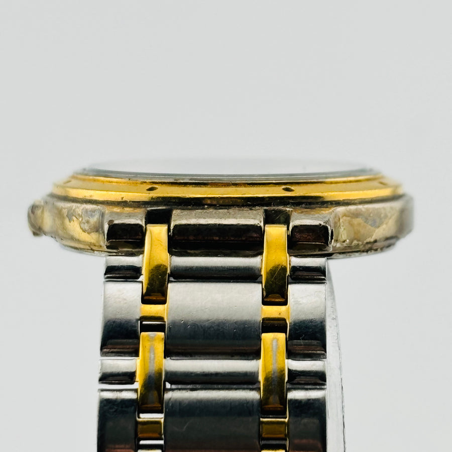 SEIKO V145-0D40 Solar The paint is peeling off in places Seashell dial Unisex 36.5mm