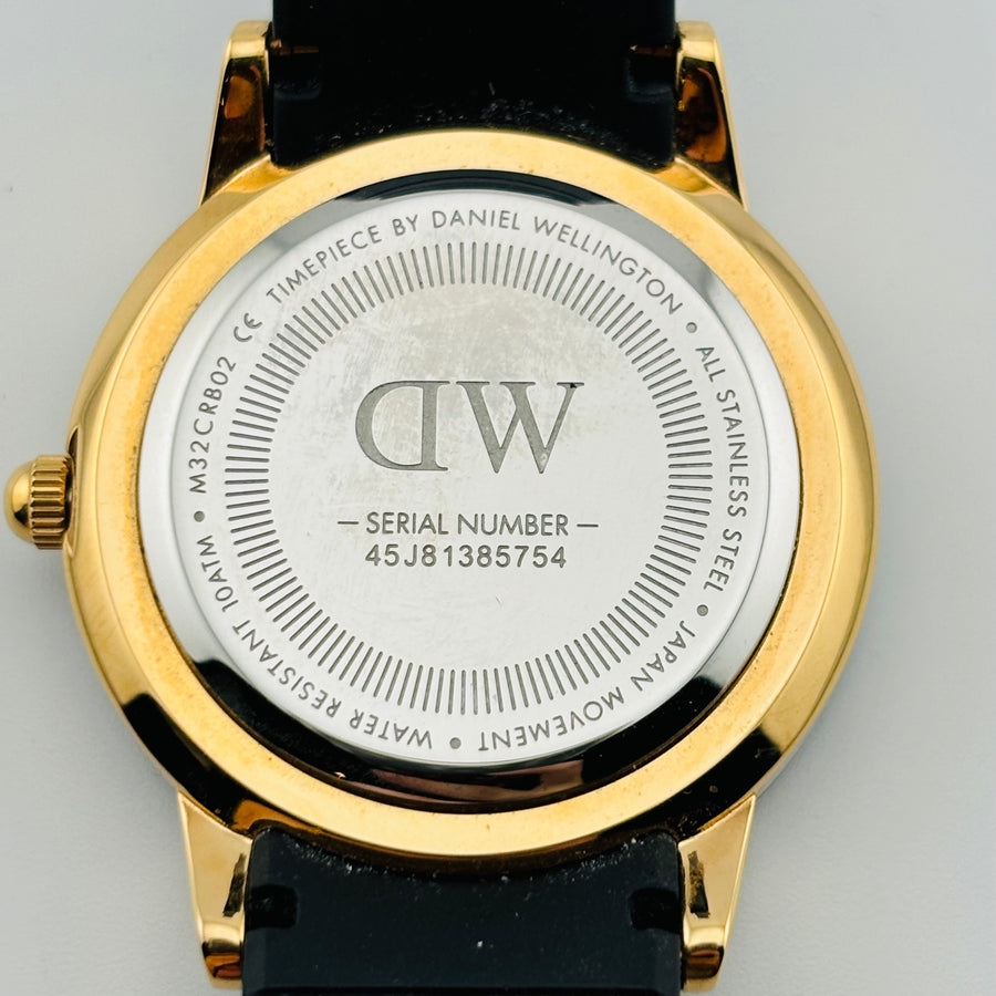 DANIEL WELLINGTON Iconic Motion DW00100425 Quartz Water resistant to 10 ATM 31.9mm