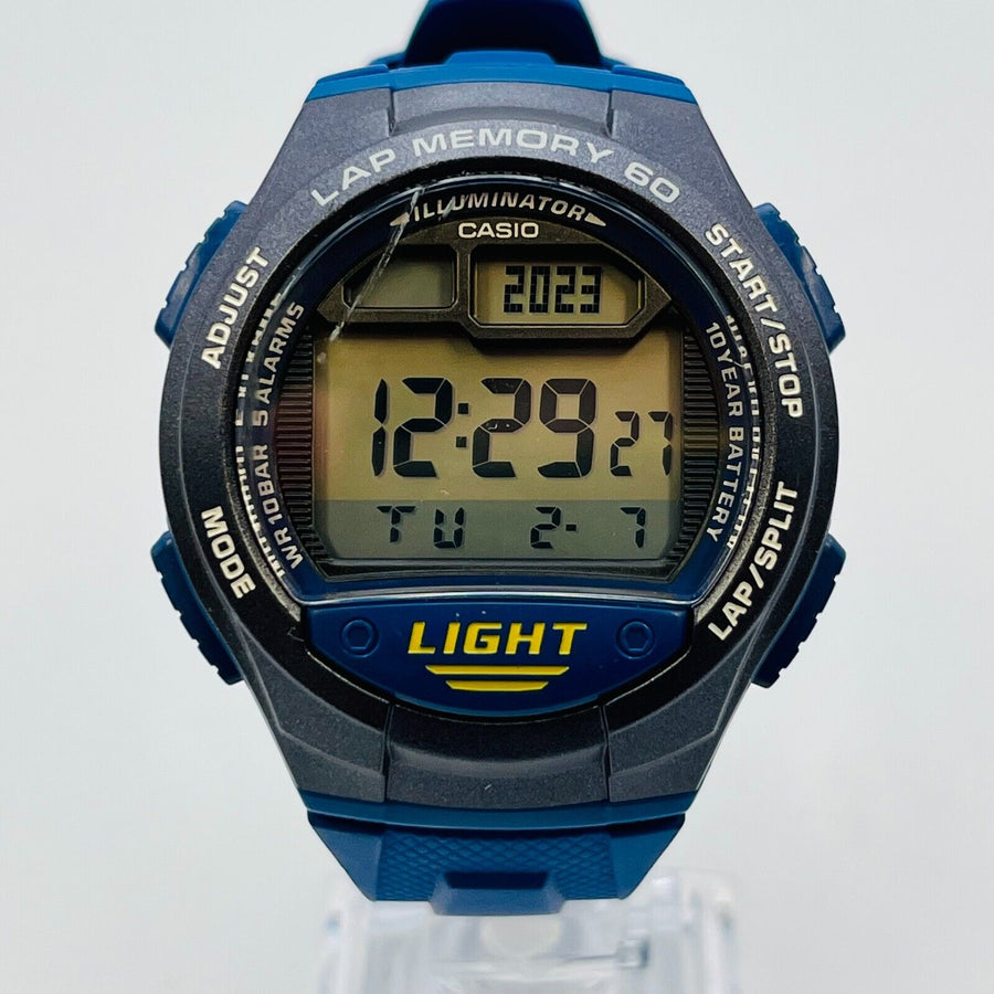 Casio sports gear LAP MEMORY 60 W-734J-2AJF blue with windshield scratches 38.5m