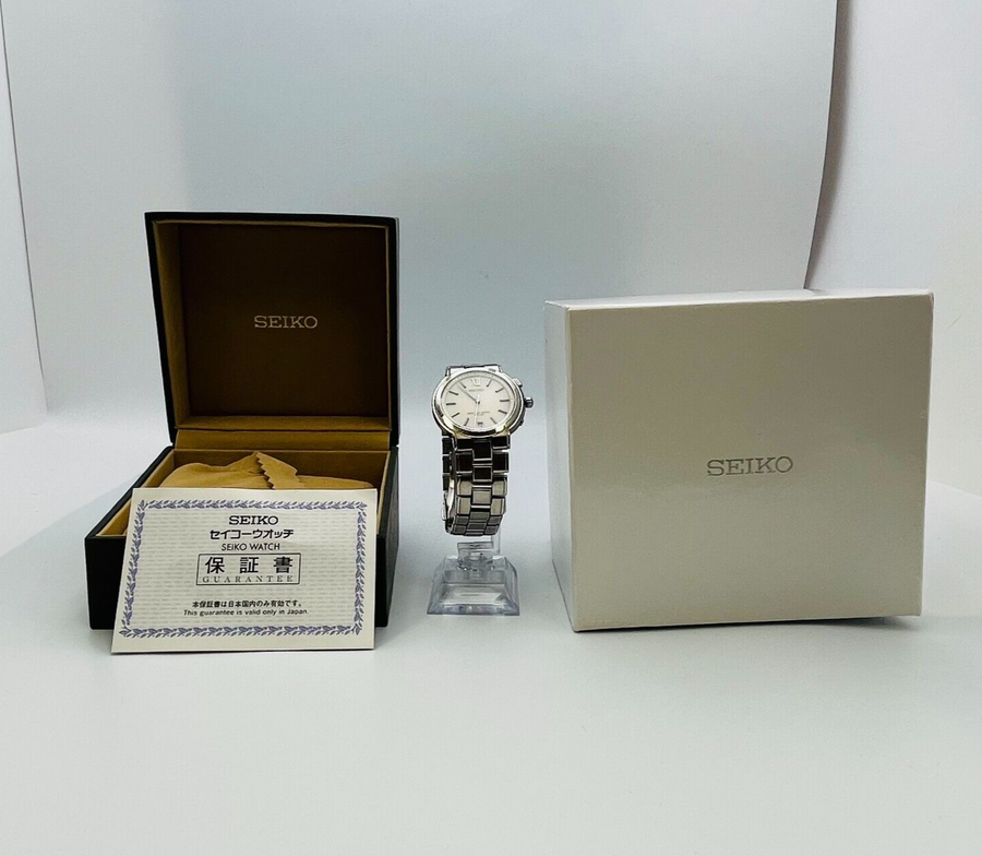 Seiko 7B42-0AA0 solar stainless steel men's wristwatch 40.9mm