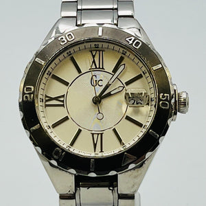 GUESS INC GC2085M GUESS Collection Water resistant quartz 39.5mm