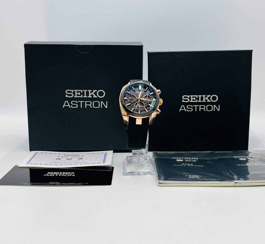 Seiko Astron Day Date 5X53-0AJ0 Solar men's watch Case slightly faded 41.5mm