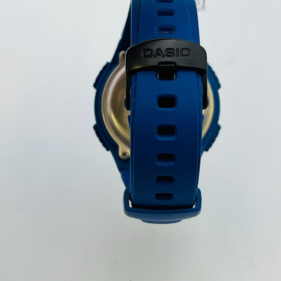 Casio sports gear LAP MEMORY 60 W-734J-2AJF blue with windshield scratches 38.5m